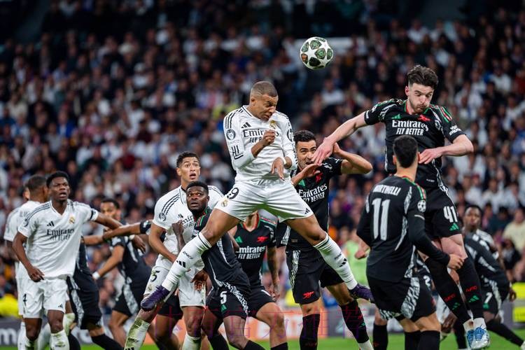 阿森纳2-1两回合5-1皇马 枪手时隔16年重返四强 阿森纳2-1两回合5-1皇马 枪手时隔16年重返四强